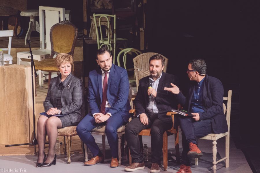 Μαρία Ευστρατίου Κόλλια-Τσαρουχά (Υφυπουργός Εσωτερικών & Διοικητικής Ανασυγκρότησης)- Αλέξανδρος Θάνος (Αντιπεριφερειάρχης Τουρισμού & Πολιτισμού Κεντρικής Μακεδονίας)- Άρης Στυλιανού (Πρόεδρος ΔΣ του ΚΘΒΕ)- Κωστής Ζαφειράκης (παρουσιαστής της εκδήλωσης.