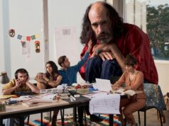 Κριτική για την παράσταση "Η Συναρπαστική Εξέγερση του Χούλιο Τόγκα"