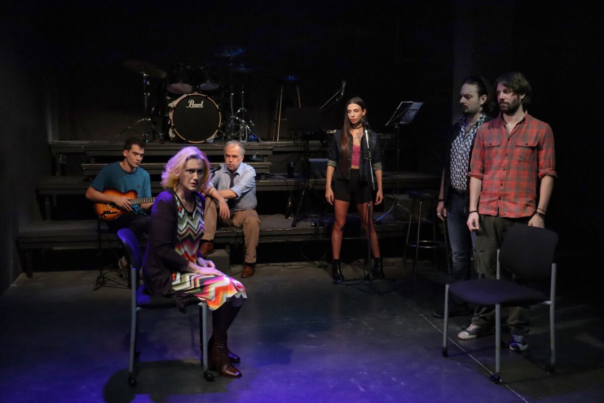 Νεκρή φύση σε χαντάκι