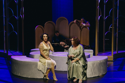 Κριτική για την όπερα "Θέλω να δω τον Πάπα"