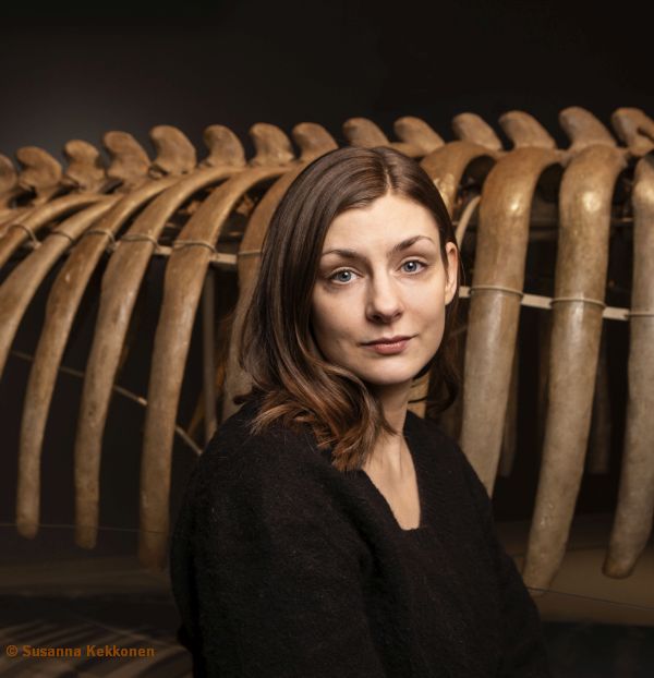 ΣΥΓΓΡΑΦΕΙΣ ΤΟΥ ΚΟΣΜΟΥ ΤΑΞΙΔΕΥΟΥΝ ΣΤΟ ΜΕΓΑΡΟ: IIDA TURPEINEN