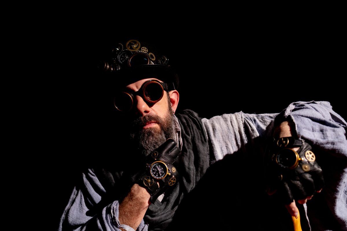 Πρόσωπα στην Άμμο