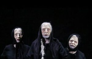 Κριτική για την παράσταση «Οι γριές που μαζεύουν την τσουκνίδα»